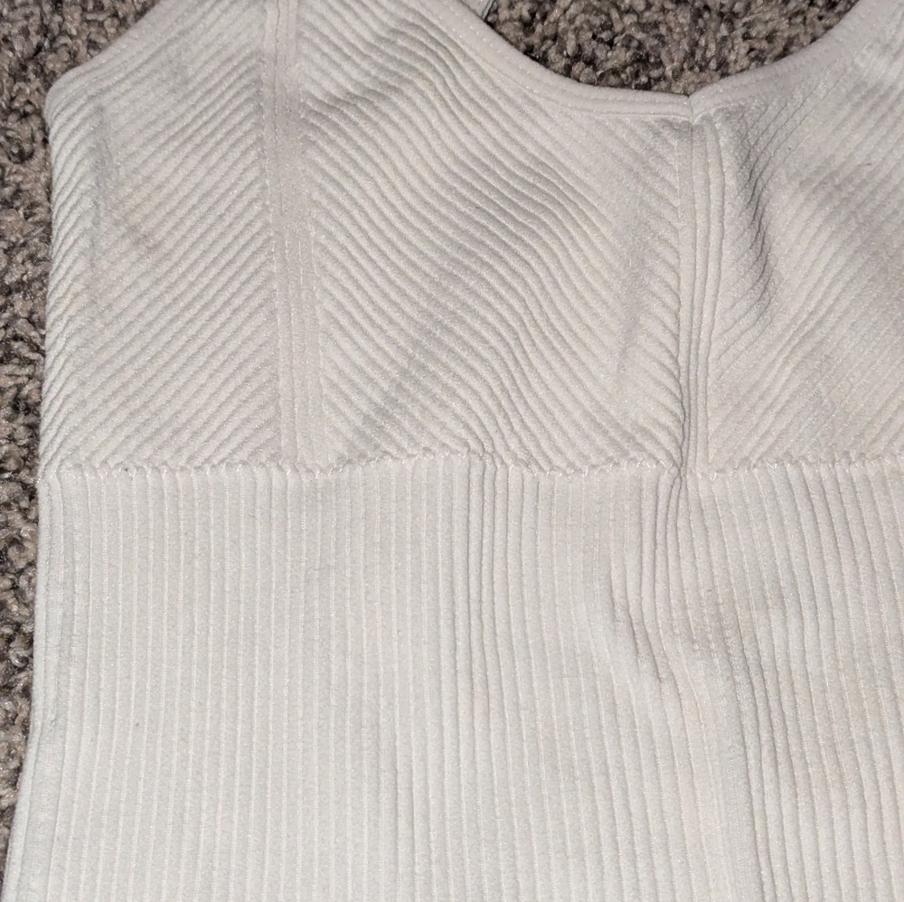Good Days Black Capris Size S & No Boundaries White Fitted Tank Size S - Picture 4 of 7